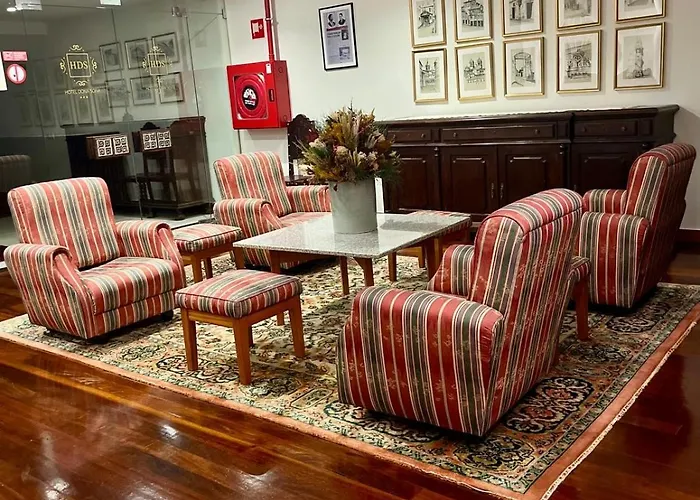 Dona Sofia فندق 3*