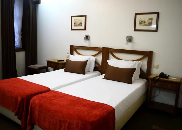 Dona Sofia فندق 3*